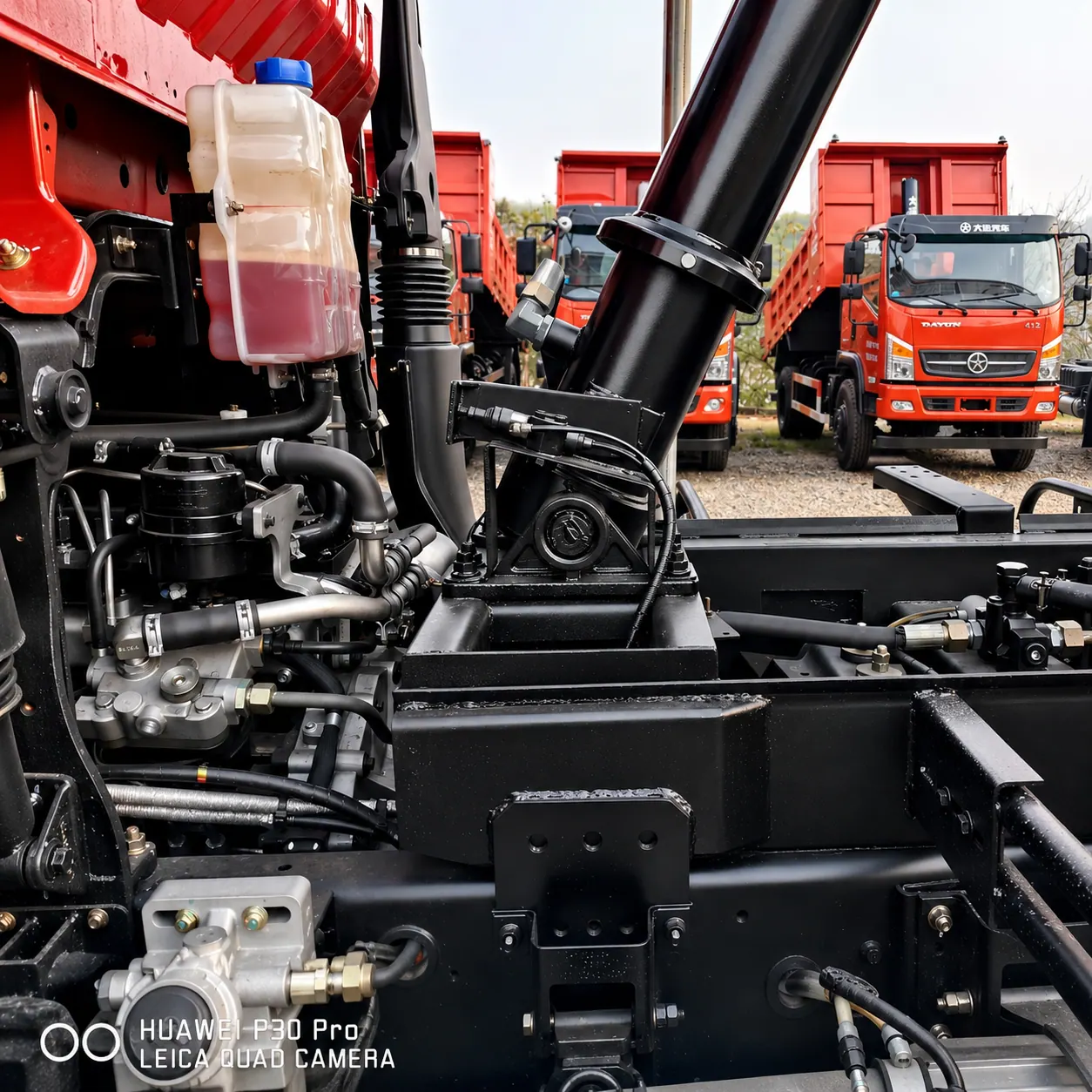 Dayun 4×2 Dump Truck 130 / 160 / 180 / 200 / 220HP Available detail photo