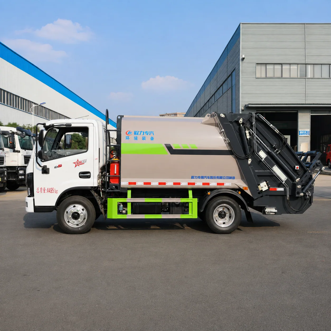 Dongfeng Garbage Compactor Truck 120 / 140 / 170 / 200 / 270HP 5 / 6 / 8 / 10 / 12 / 13 / 16 / 20CBM Available detail photo