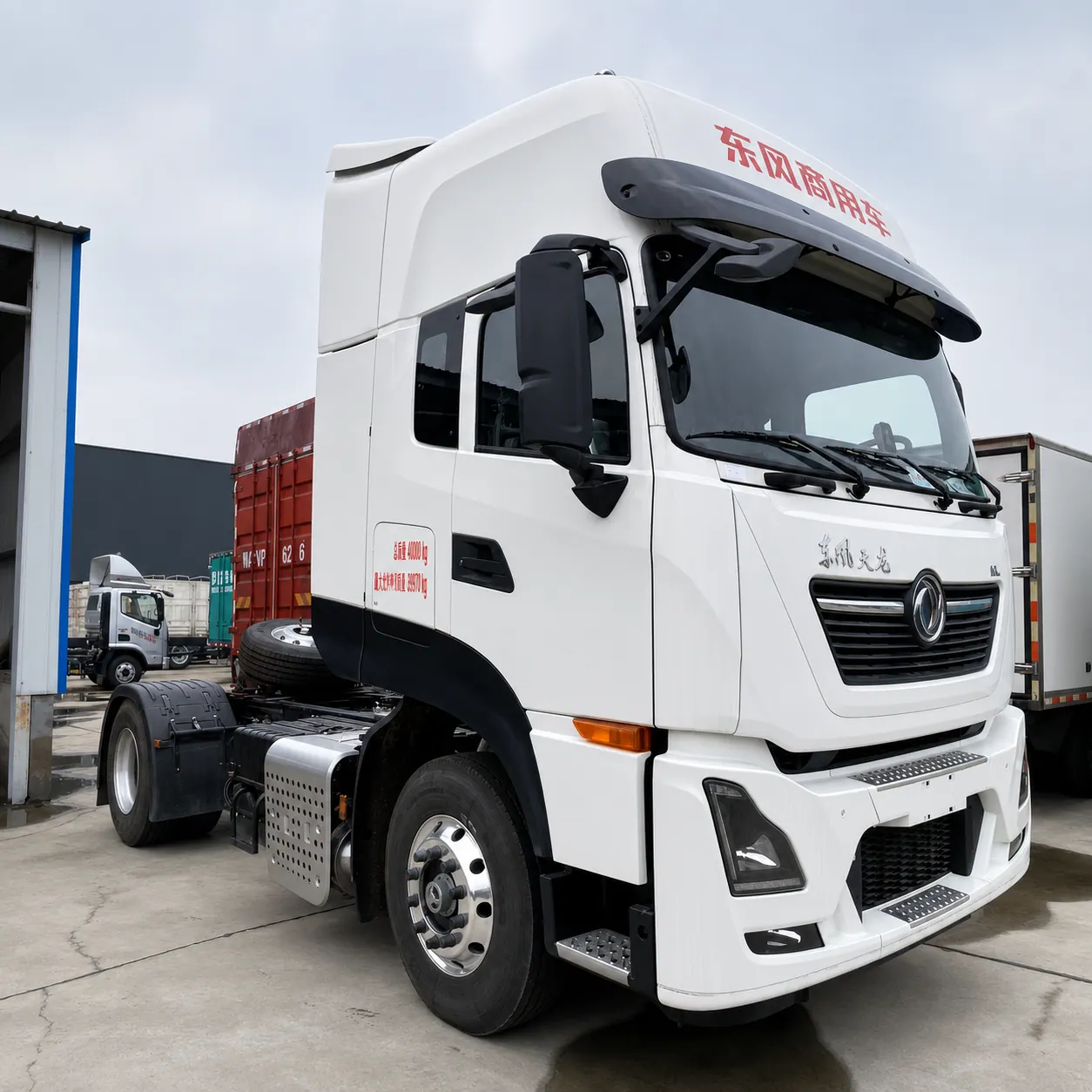 Dongfeng KL / Kinland 4×2 Tractor Truck 315 / 340 / 375 / 380 / 385 / 420 / 465HP Available detail photo