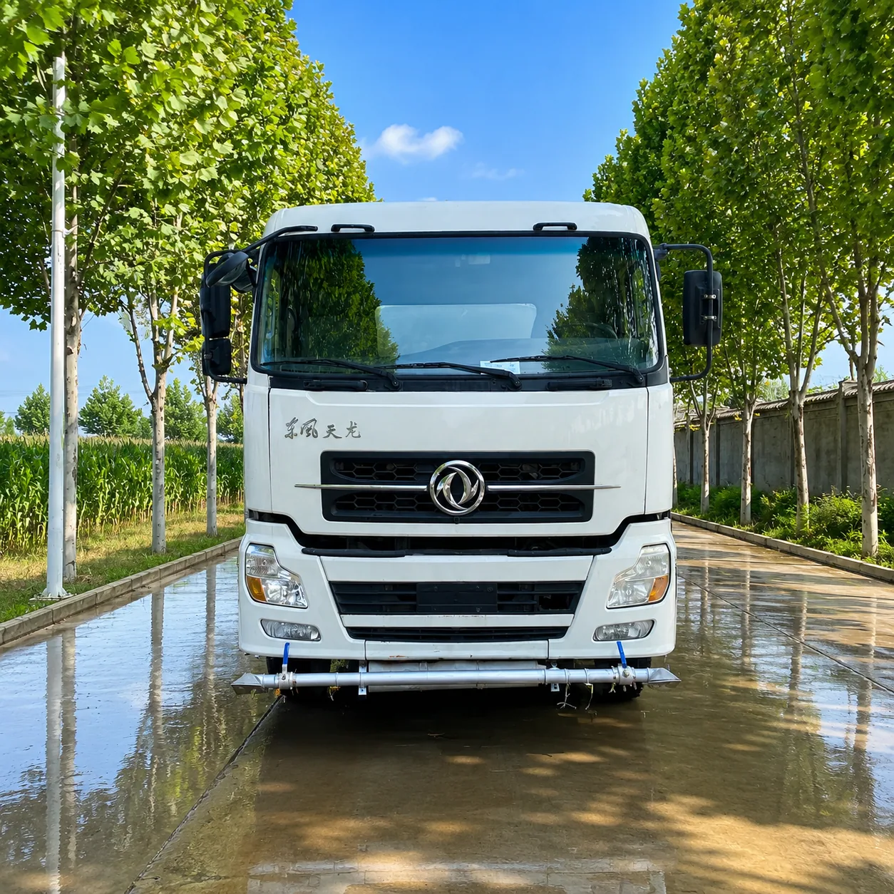 Dongfeng Tianlong Water Tanker Truck 260 / 290 / 340 / 375HP 15 / 20 / 25 / 30CBM Available – Water Sprinkler Optional detail photo