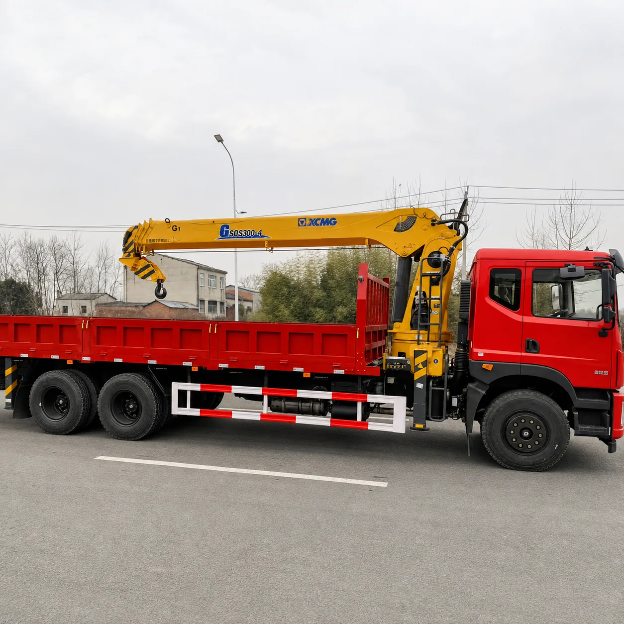 Dongfeng Truck Mounted Crane 140 / 170 / 190 / 210 / 240 / 260 / 290HP 3.2 / 5 / 6.3 / 8 / 10 / 12 / 14T Available product display