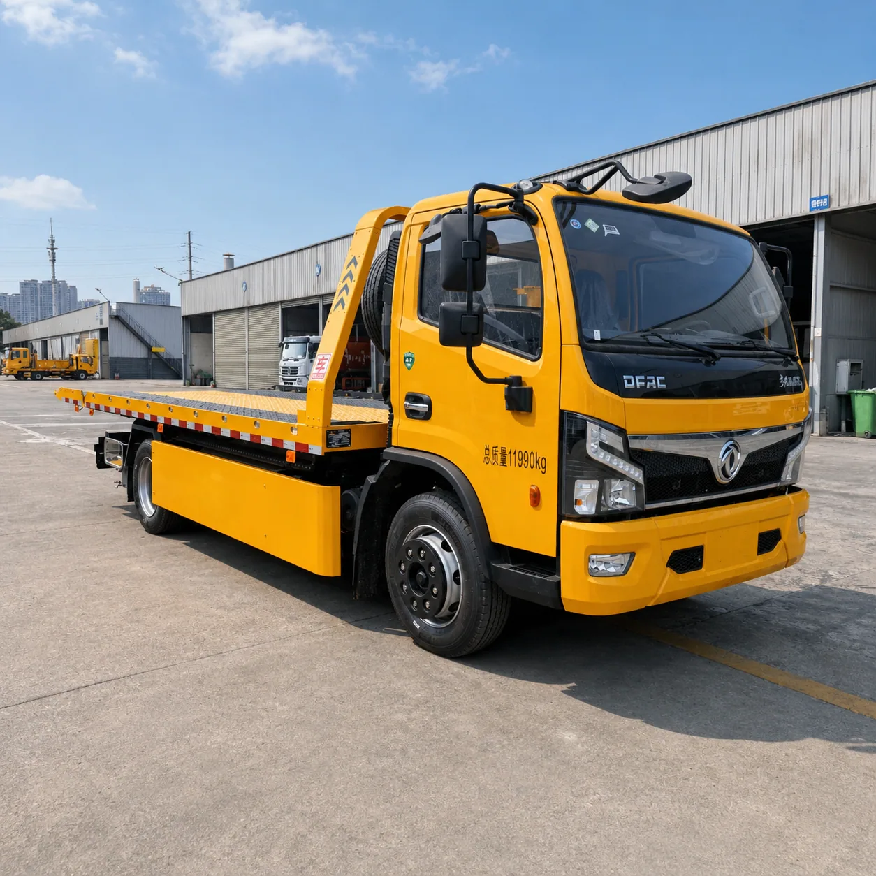 Dongfeng Wrecker Truck 115 / 120 / 140 / 170 / 190HP 3 / 4 / 5 / 8T Available detail photo