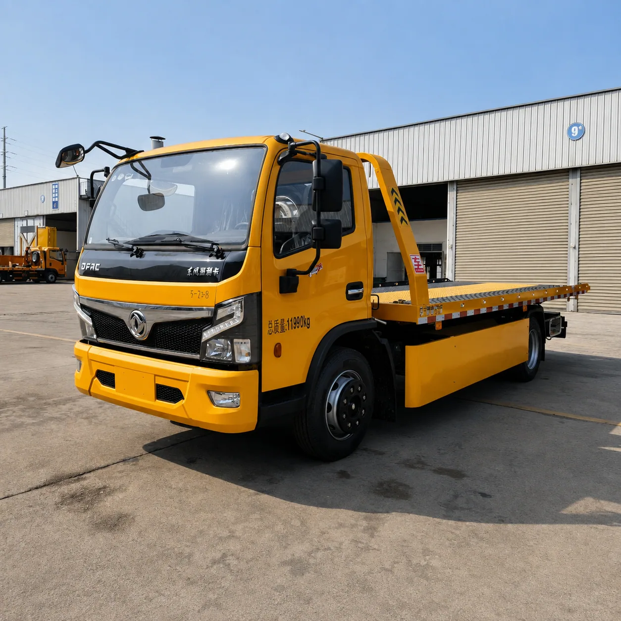 Dongfeng Wrecker Truck 115 / 120 / 140 / 170 / 190HP 3 / 4 / 5 / 8T Available product display