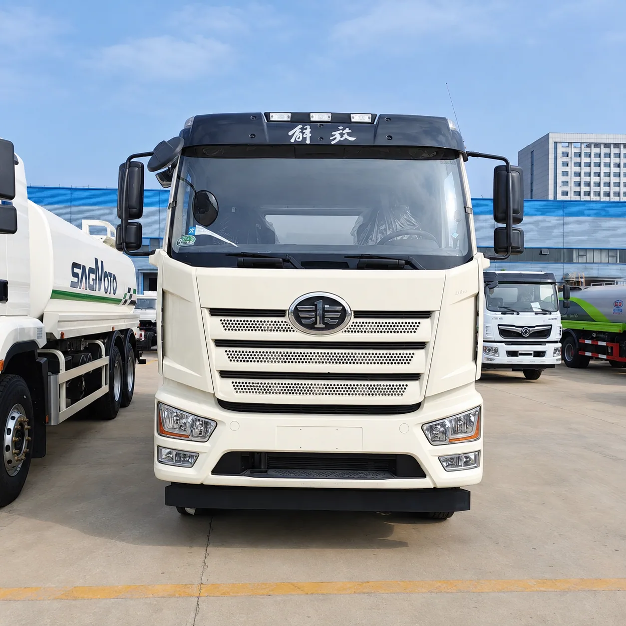FAW Jiefang J6L Water Tanker Truck 180 / 220 / 240 / 260HP 10 / 12 / 15 / 18CBM Available – Water Sprinkler Optional detail photo