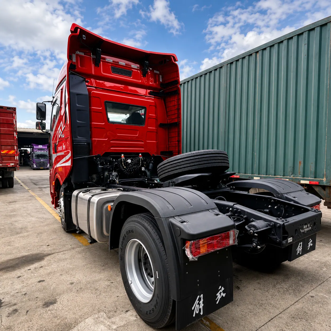 FAW Jiefang J6M / J6V 4×2 Tractor Truck 280 / 320 / 350 / 460 / 500 / 520HP Available detail photo