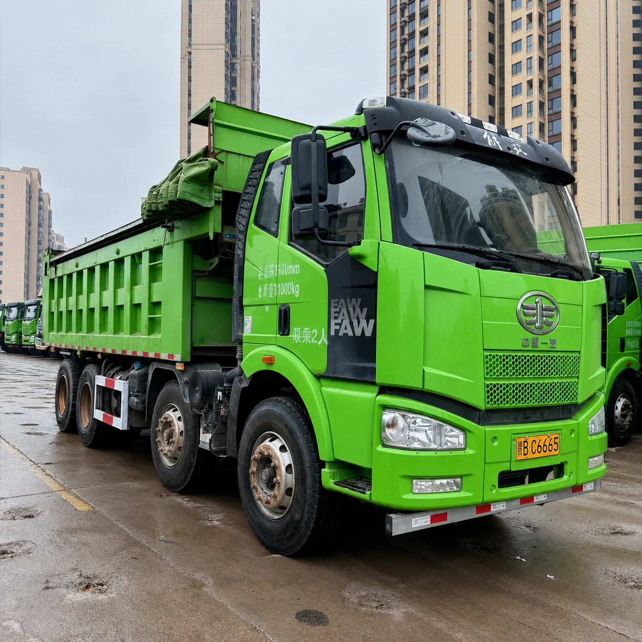 FAW Jiefang J6M / J6V 8×4 Dump Truck 280 / 320 / 350 / 420 / 460HP Available product display
