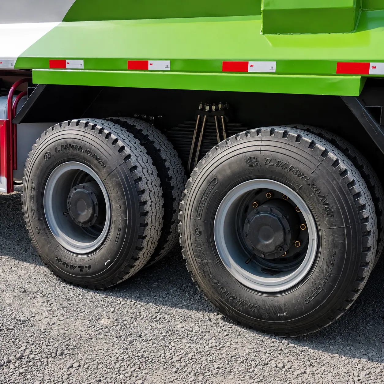 FAW Jiefang J6P / CA3250 6×4 Dump Truck 350 / 375 / 390 / 420 / 460HP Available product display