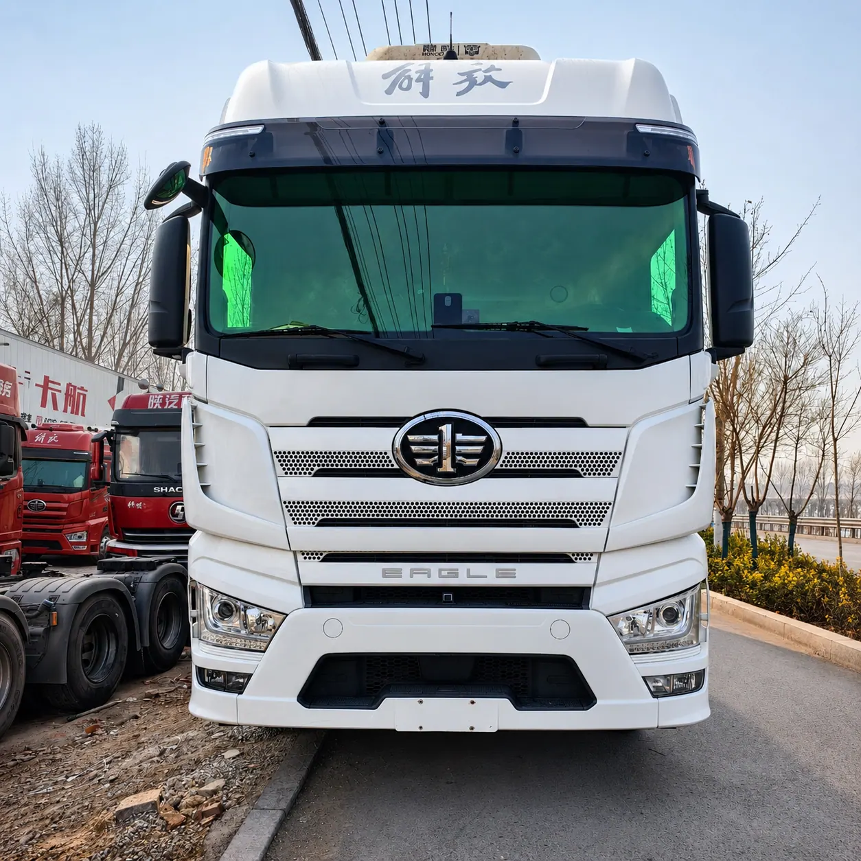 FAW Jiefang J7 4×2 Tractor Truck 460 / 500 / 550 / 560HP Available photo 1