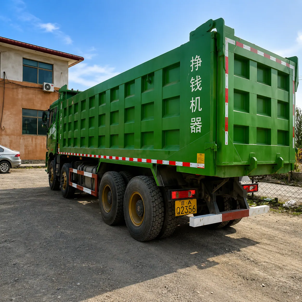 FAW Jiefang JH6 8×4 Dump Truck 380 / 420 / 430 / 460 / 550HP Available product display