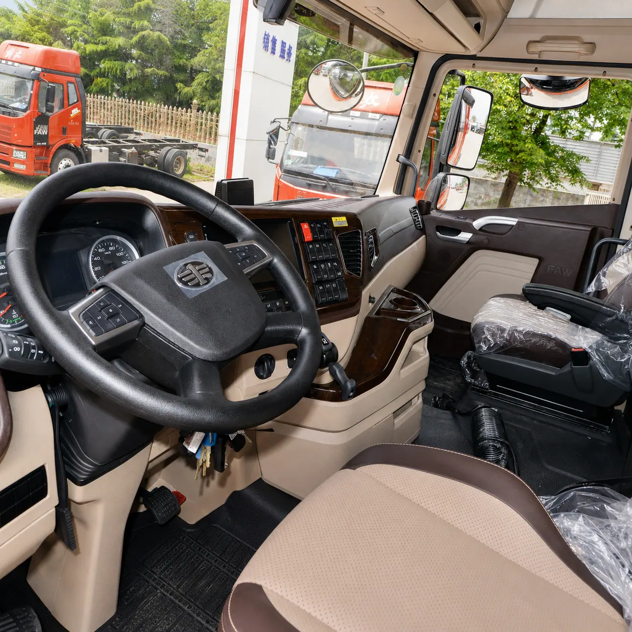 FAW Jiefang JH6 / CA4250 6×4 Tractor Truck 390 / 420 / 460 / 500HP Available detail photo