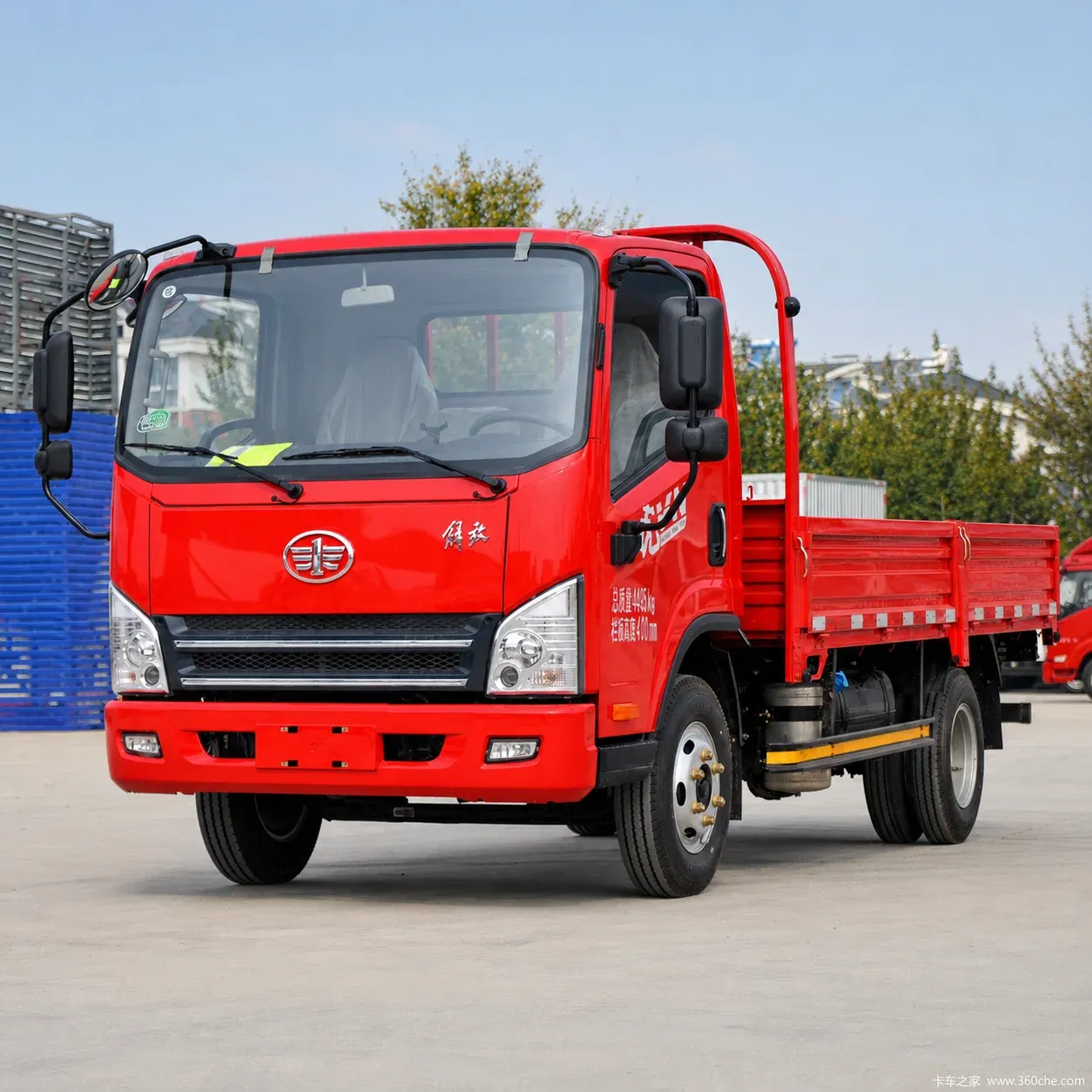 FAW Jiefang Tiger VN 4×2 Dropside Cargo Truck 110 / 130 / 140 / 150 / 152 / 160 / 170HP Available product display