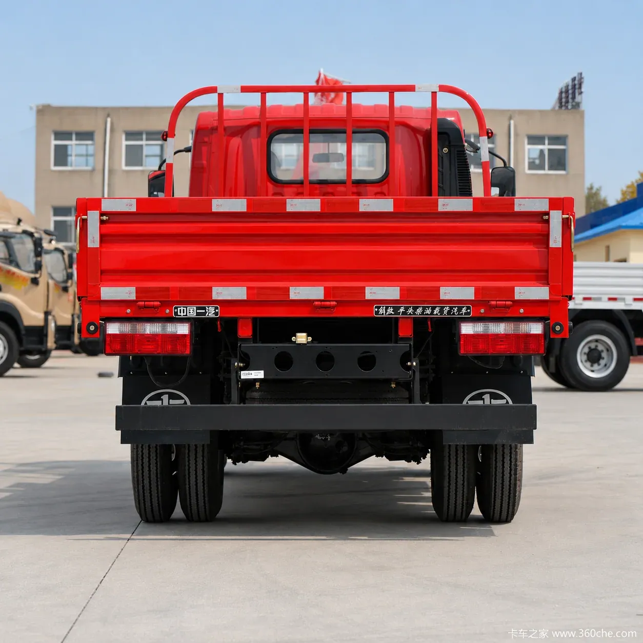 FAW Jiefang Tiger VN 4×2 Dropside Cargo Truck 110 / 130 / 140 / 150 / 152 / 160 / 170HP Available product display
