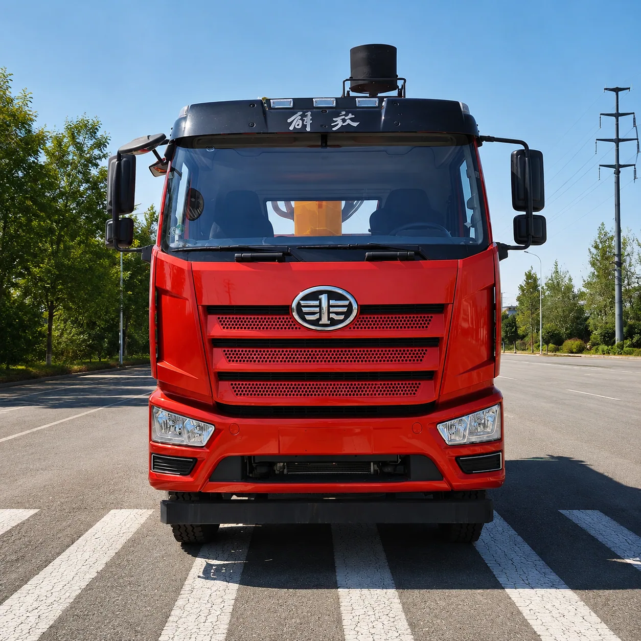 FAW Jiefang Truck Mounted Crane 180 / 220 / 260 / 320 / 350 / 390HP 3.2 / 5 / 6.3 / 8 / 10 / 12 / 14 / 16T Available detail photo