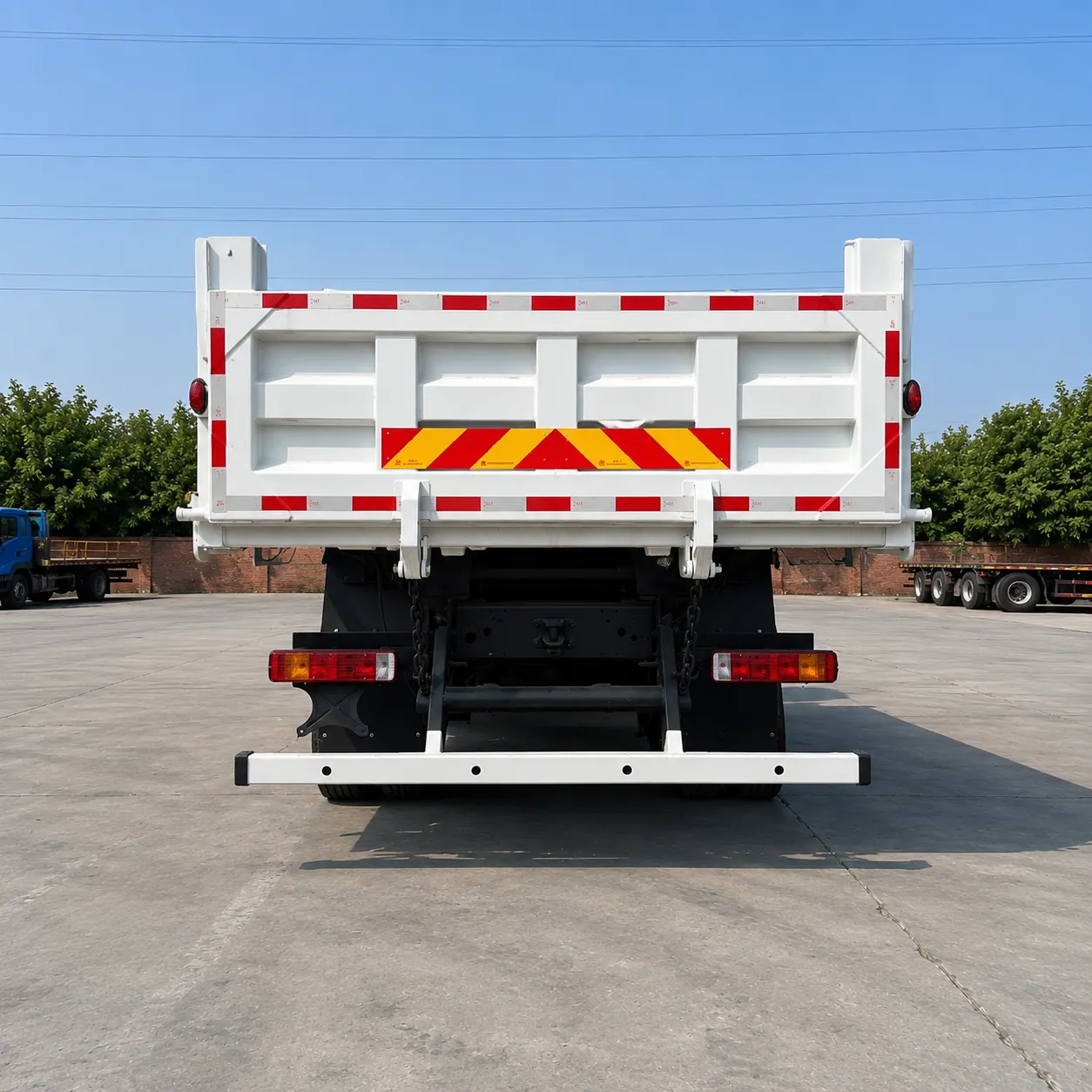 Foton Auman ETX / GTL 4×2 Dump Truck 220 / 240 / 260 / 290 / 336HP Available product display