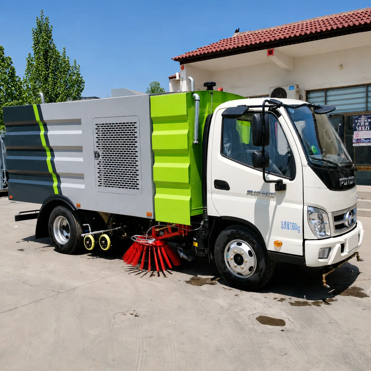 FOTON Road Sweeper Truck 120 / 130 / 150 / 160HP Available product display