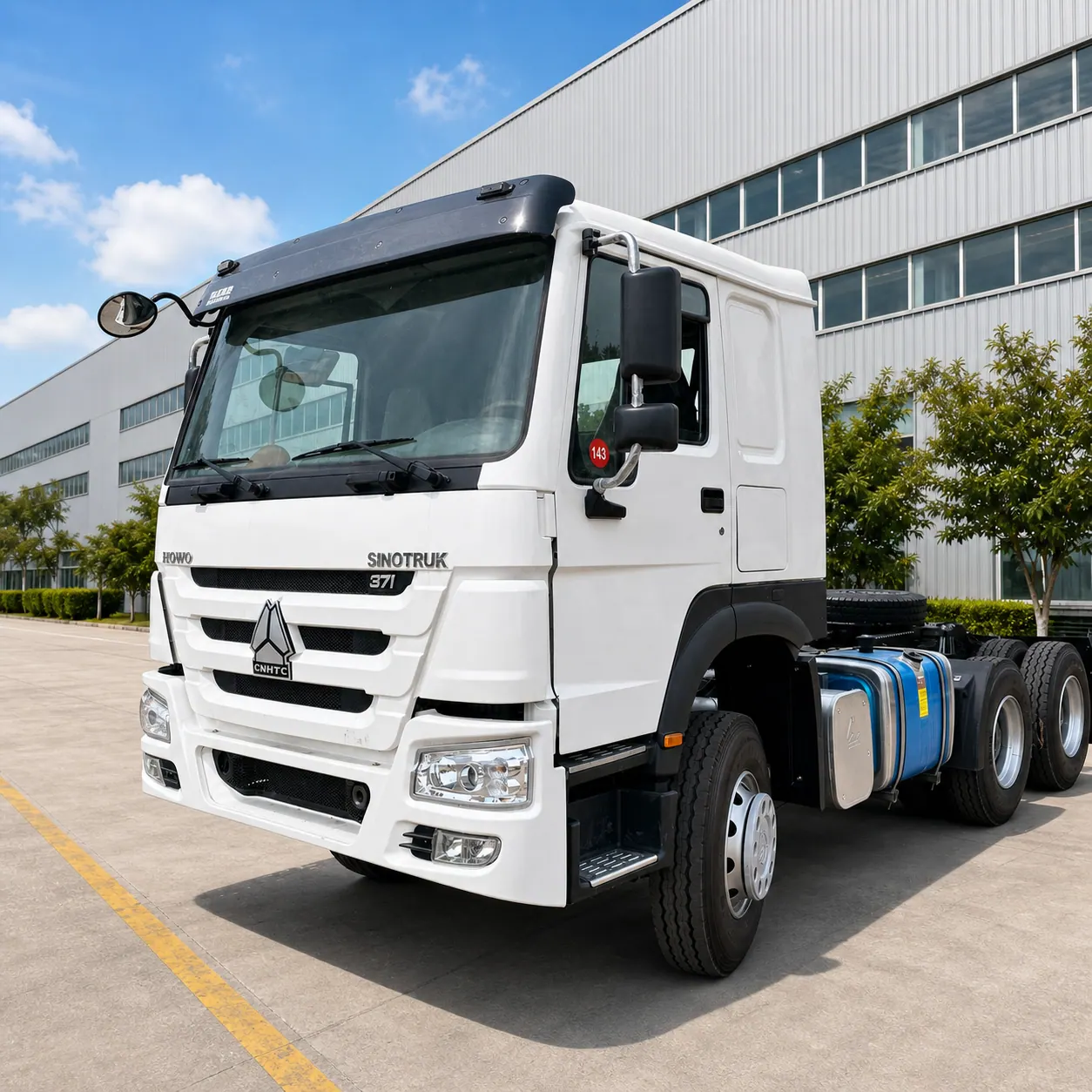 HOWO 371 / 375 / 380 / 400HP 6×4 Tractor Truck Available product display