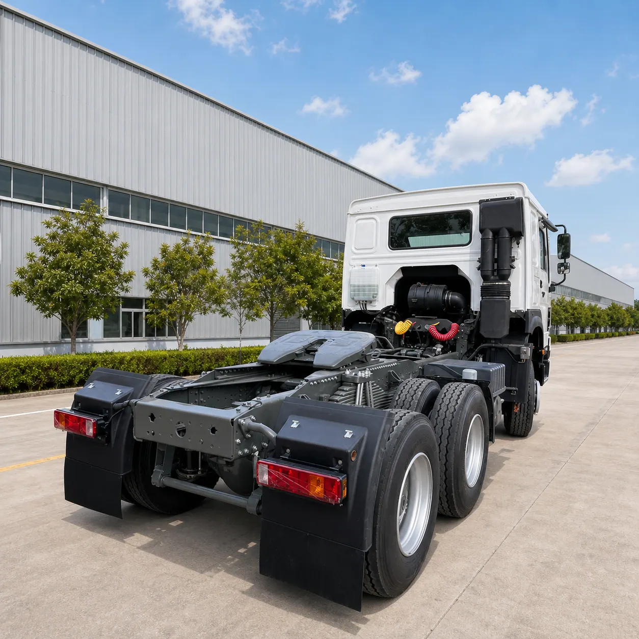HOWO 371 / 375 / 380 / 400HP 6×4 Tractor Truck Available product display