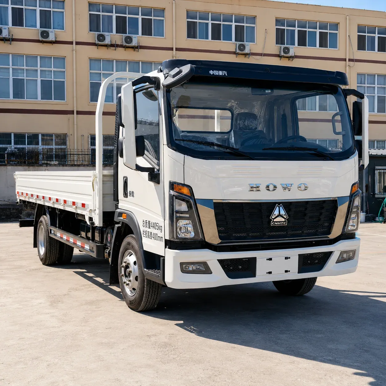 HOWO Commander / Commander PRO 4×2 Dropside Cargo Truck 130 / 140 / 160 / 170HP Available detail photo