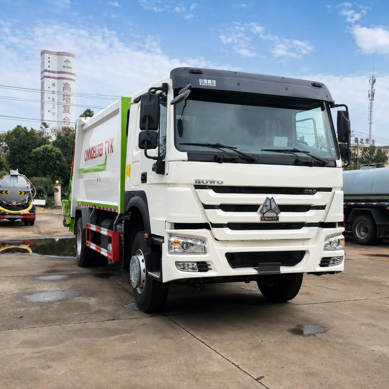 HOWO Garbage Compactor Truck 340 / 380 / 400HP 10 / 14 / 16 / 20CBM Available photo 1
