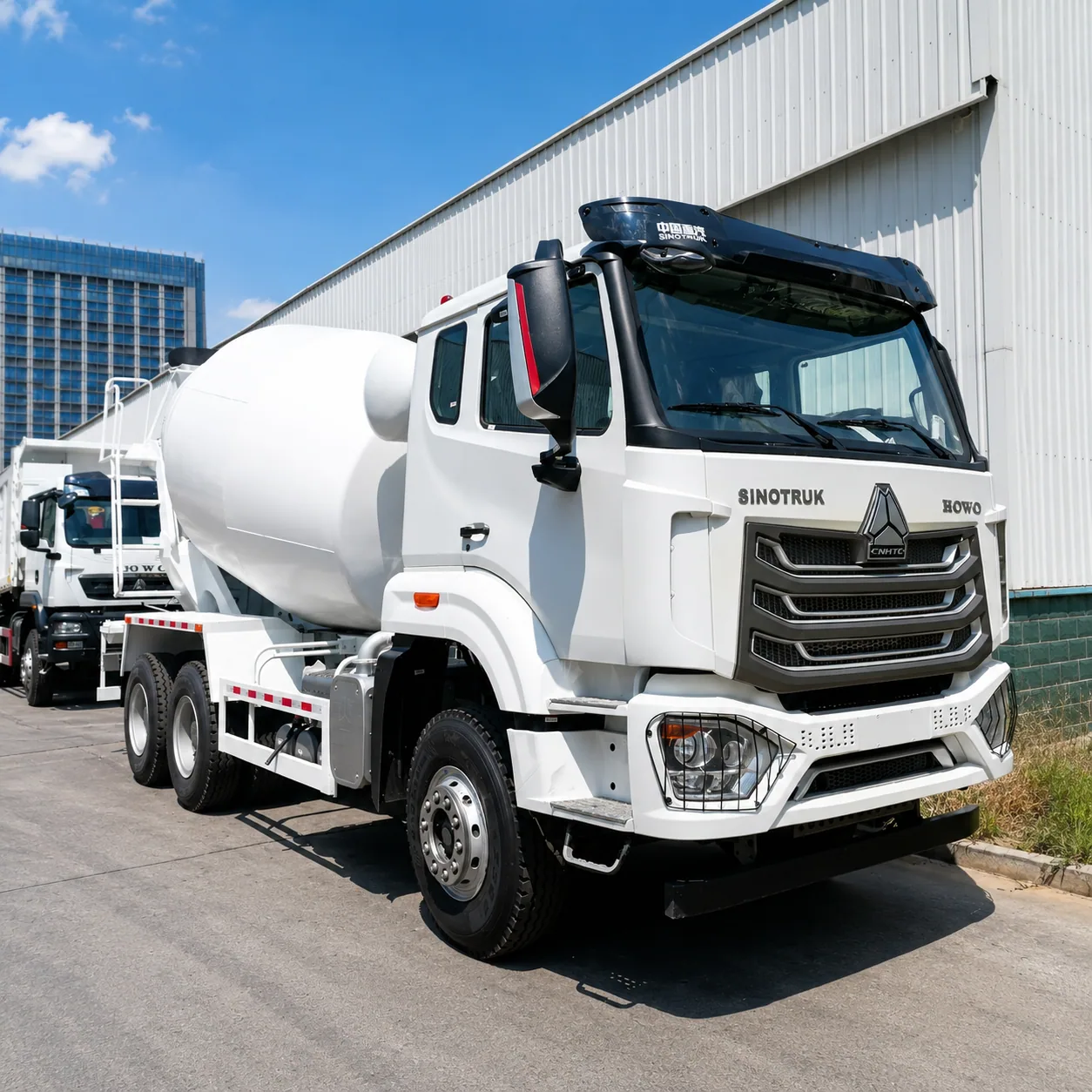 HOWO NX Concrete Mixer Truck 340 / 380 / 400HP 8 / 9 / 10 / 12CBM Available photo 1