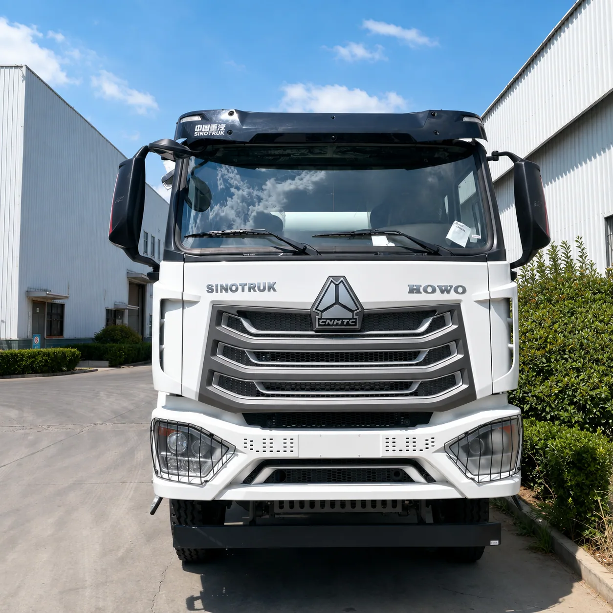 HOWO NX Concrete Mixer Truck 340 / 380 / 400HP 8 / 9 / 10 / 12CBM Available product display