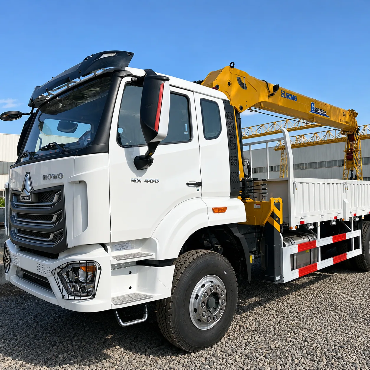 HOWO NX Truck Mounted Crane 340 / 380 / 400 / 430HP 5 / 6.3 / 8 / 10 / 12 / 14 / 16T Available product display