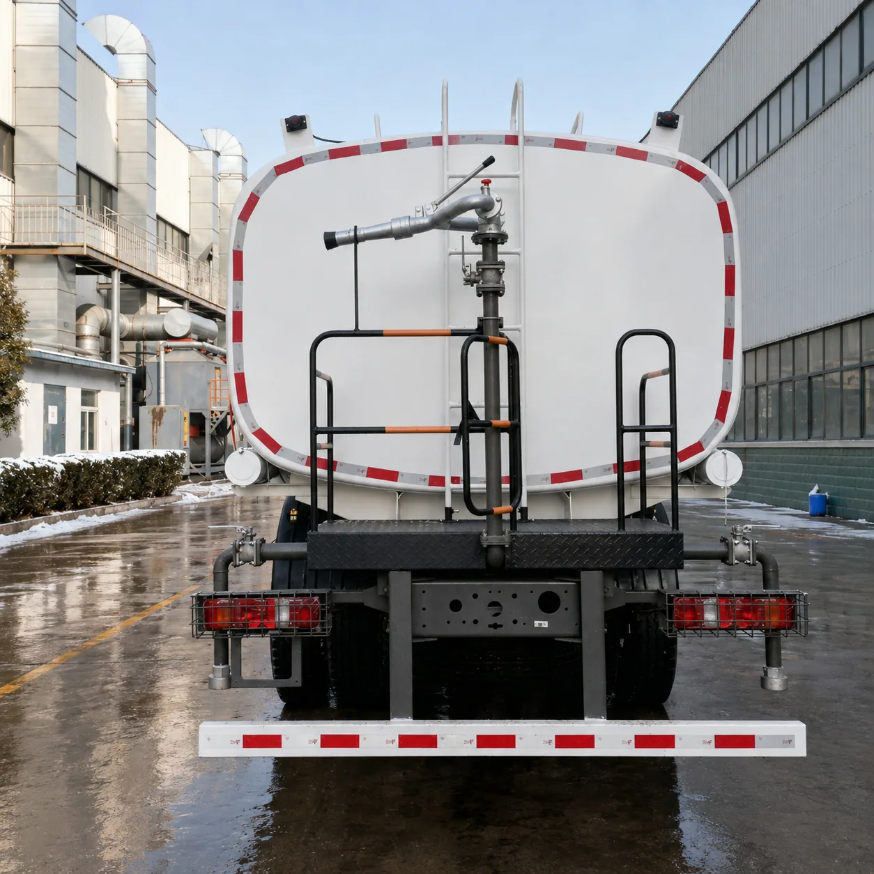 HOWO NX Water Tanker Truck 380 / 400 / 430HP 15 / 20 / 25 / 30CBM Available – Water Sprinkler Optional product display