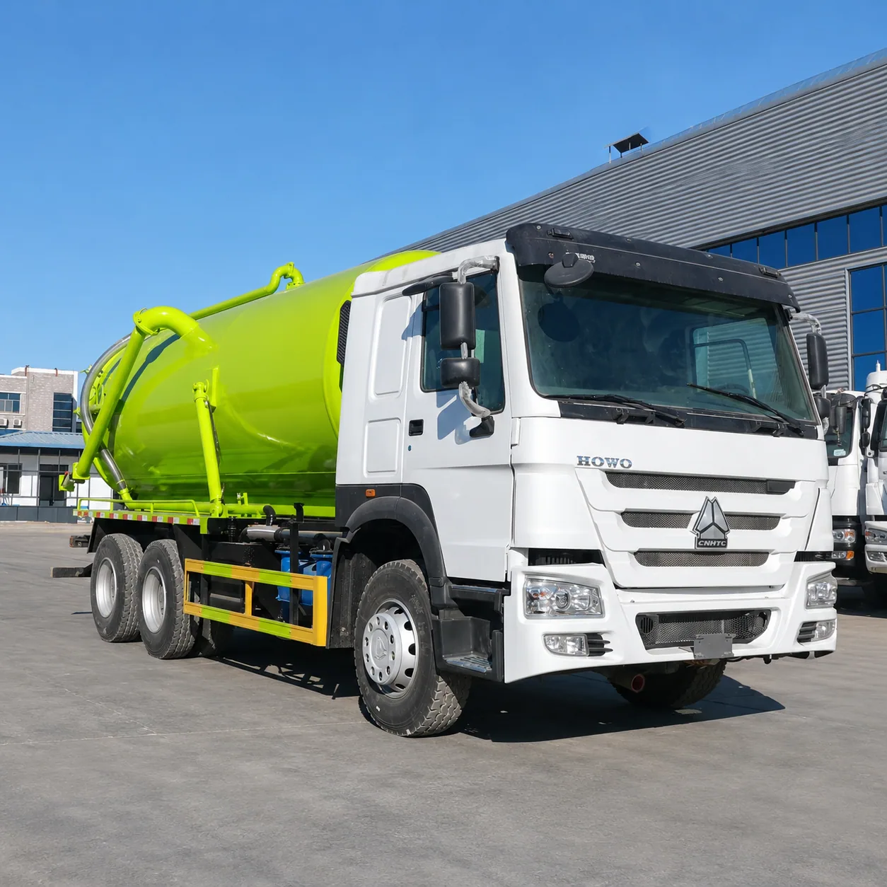 HOWO Sewage Suction Truck 266 / 336 / 371 / 380 / 400HP 10 / 12 / 15 / 20 / 25CBM Available detail photo