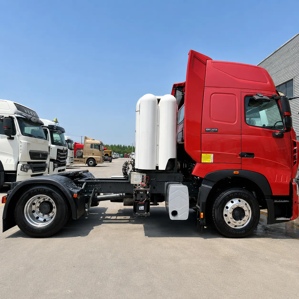 HOWO T7H / TH7 4×2 Tractor Truck 380 / 400 / 430 / 440 / 460 / 480 / 540HP Available product display