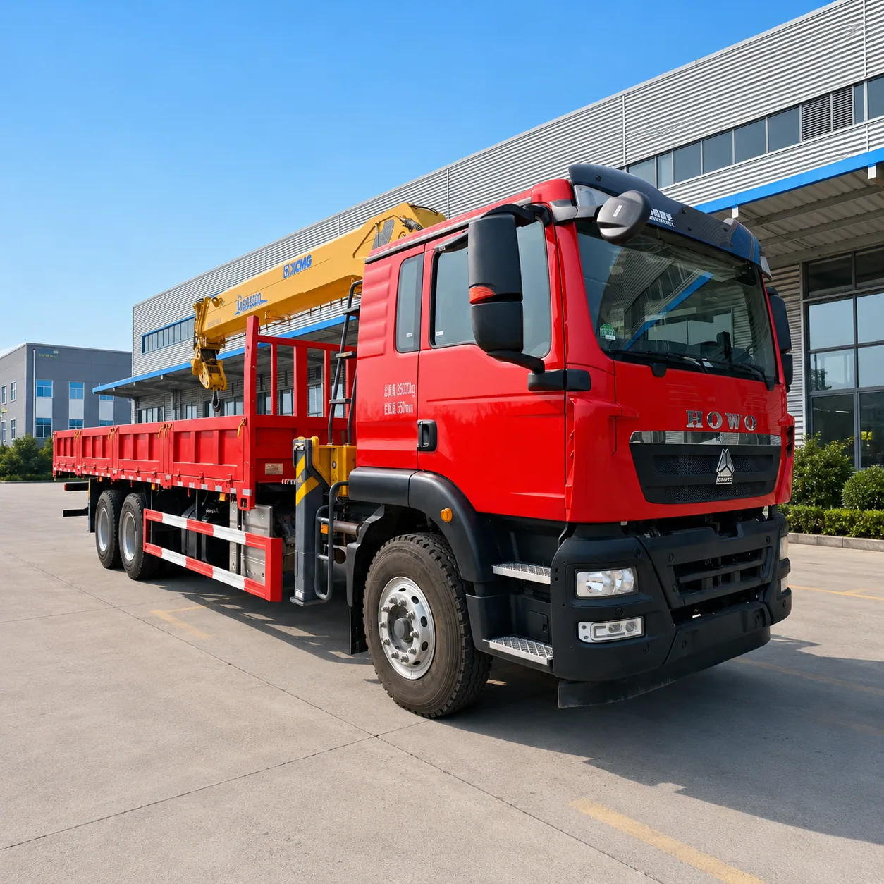 HOWO TX Truck Mounted Crane 340 / 380 / 400 / 430HP 5 / 6.3 / 8 / 10 / 12 / 14 / 16T Available photo 1
