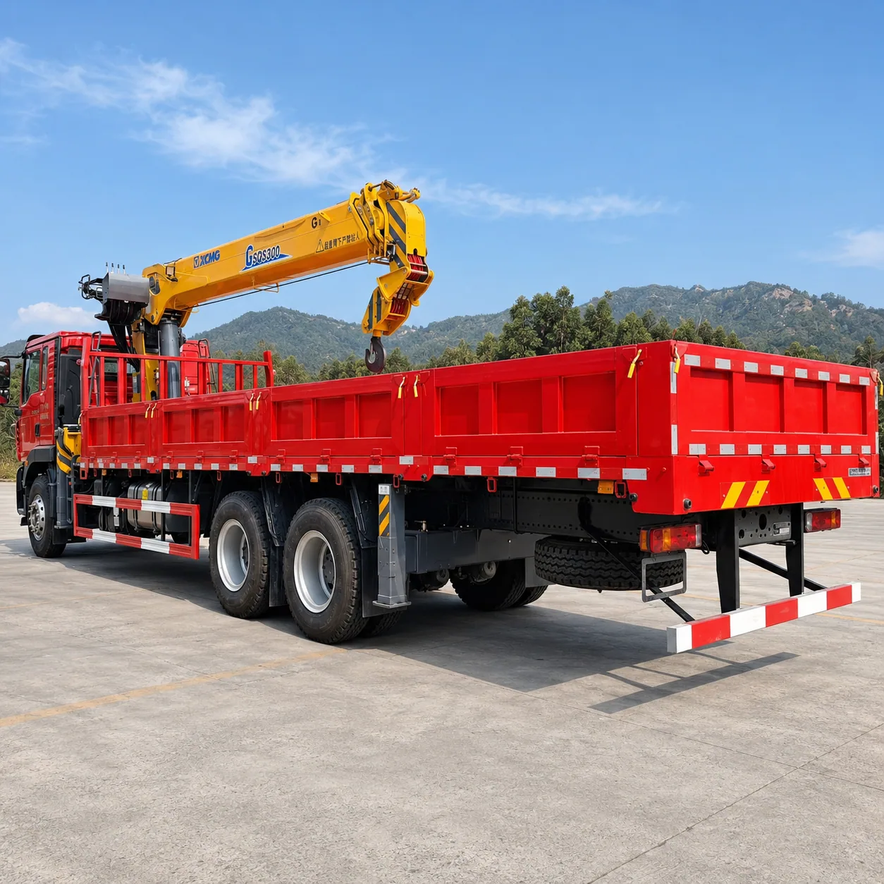 HOWO TX Truck Mounted Crane 340 / 380 / 400 / 430HP 5 / 6.3 / 8 / 10 / 12 / 14 / 16T Available product display