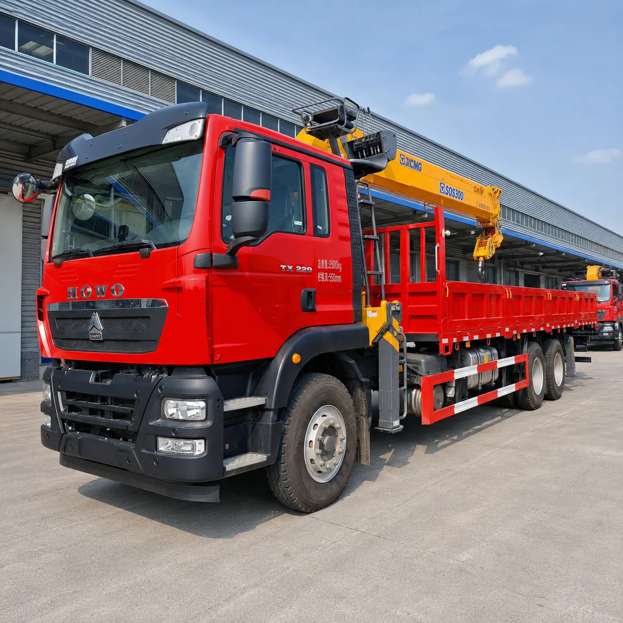 HOWO TX Truck Mounted Crane 340 / 380 / 400 / 430HP 5 / 6.3 / 8 / 10 / 12 / 14 / 16T Available detail photo