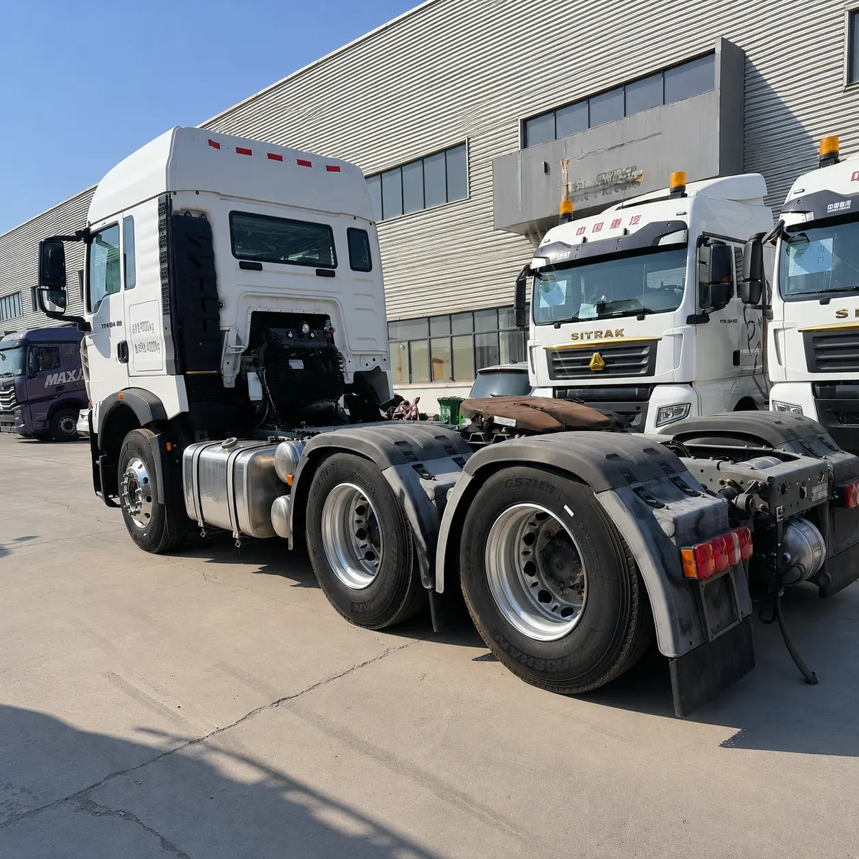 HOWO TX / TX7 6×4 Tractor Truck 371 / 380 / 400 / 430 / 460 / 480HP Available detail photo