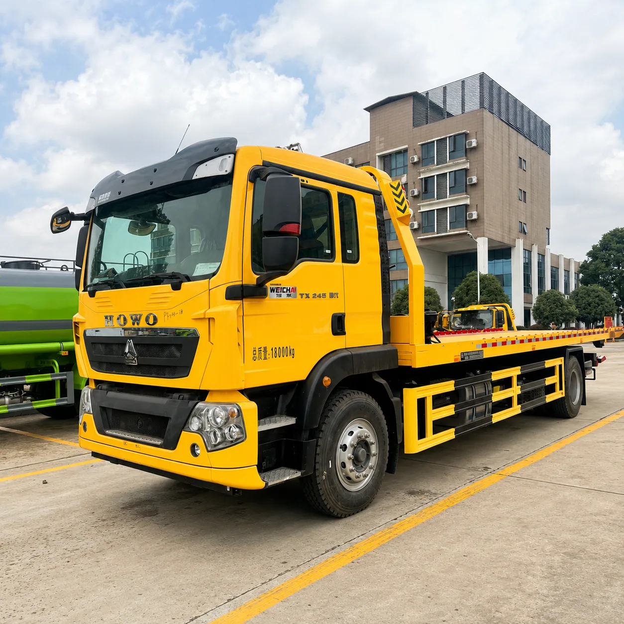 HOWO Wrecker Truck 115 / 160 / 300HP 3 / 5 / 8 / 10T Available photo 1