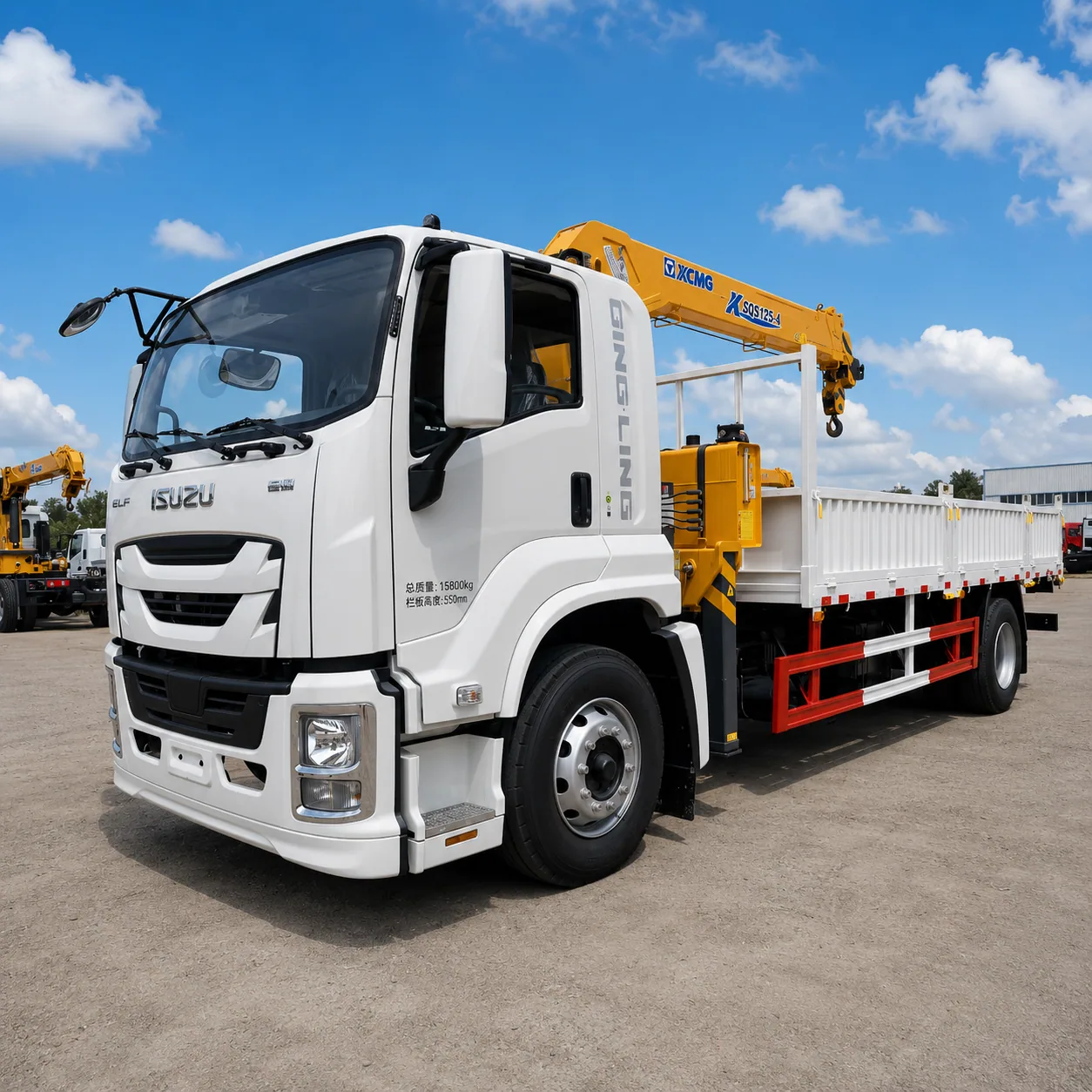 ISUZU Truck Mounted Crane 120 / 130 / 190 / 205 / 240 / 300HP 2 / 3.2 / 5 / 6.3 / 8 / 10 / 12T Available photo 1