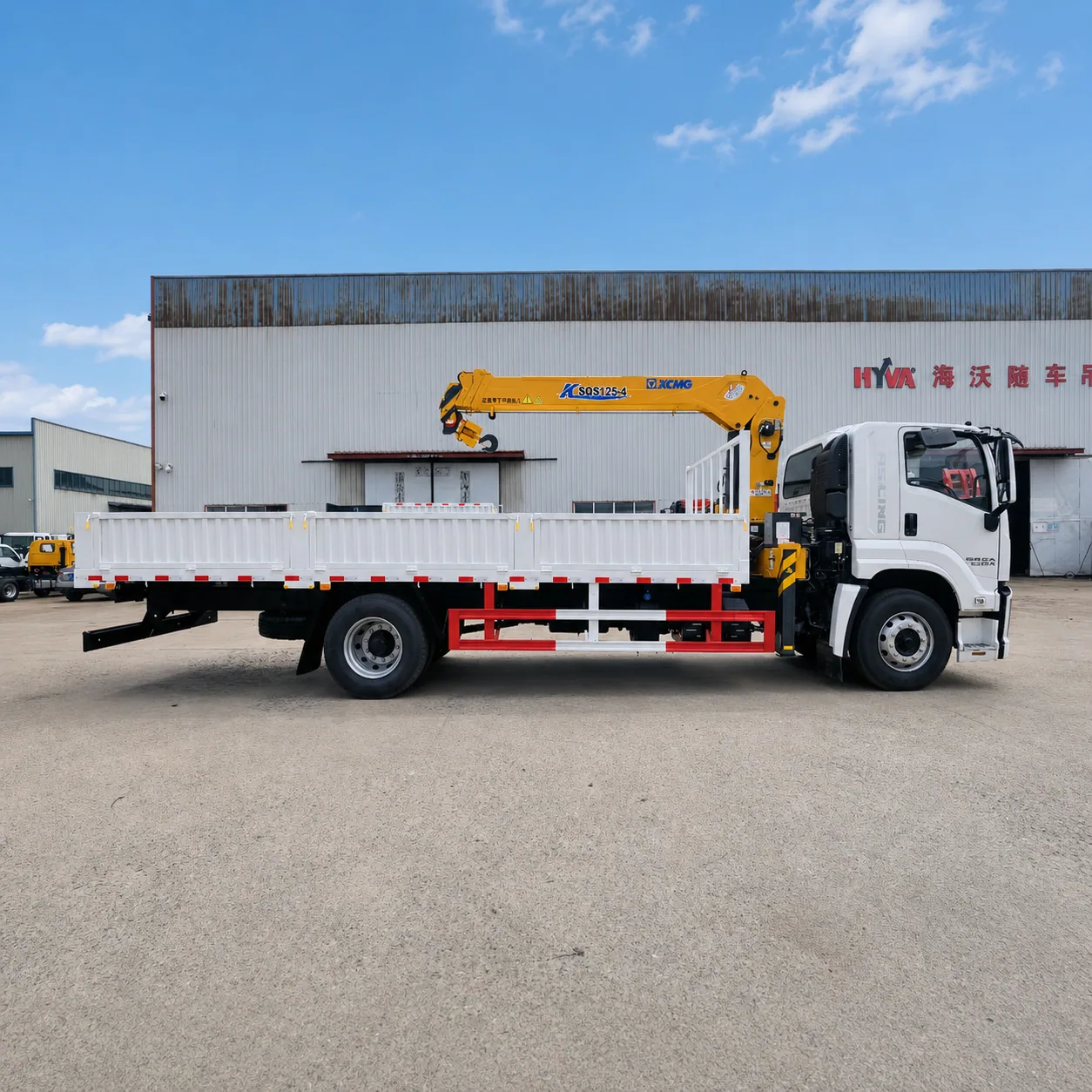 ISUZU Truck Mounted Crane 120 / 130 / 190 / 205 / 240 / 300HP 2 / 3.2 / 5 / 6.3 / 8 / 10 / 12T Available product display