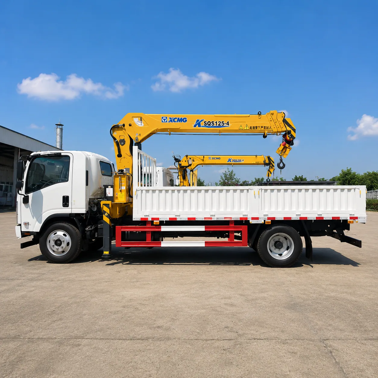 ISUZU Truck Mounted Crane 120 / 130 / 190 / 205 / 240 / 300HP 2 / 3.2 / 5 / 6.3 / 8 / 10 / 12T Available detail photo