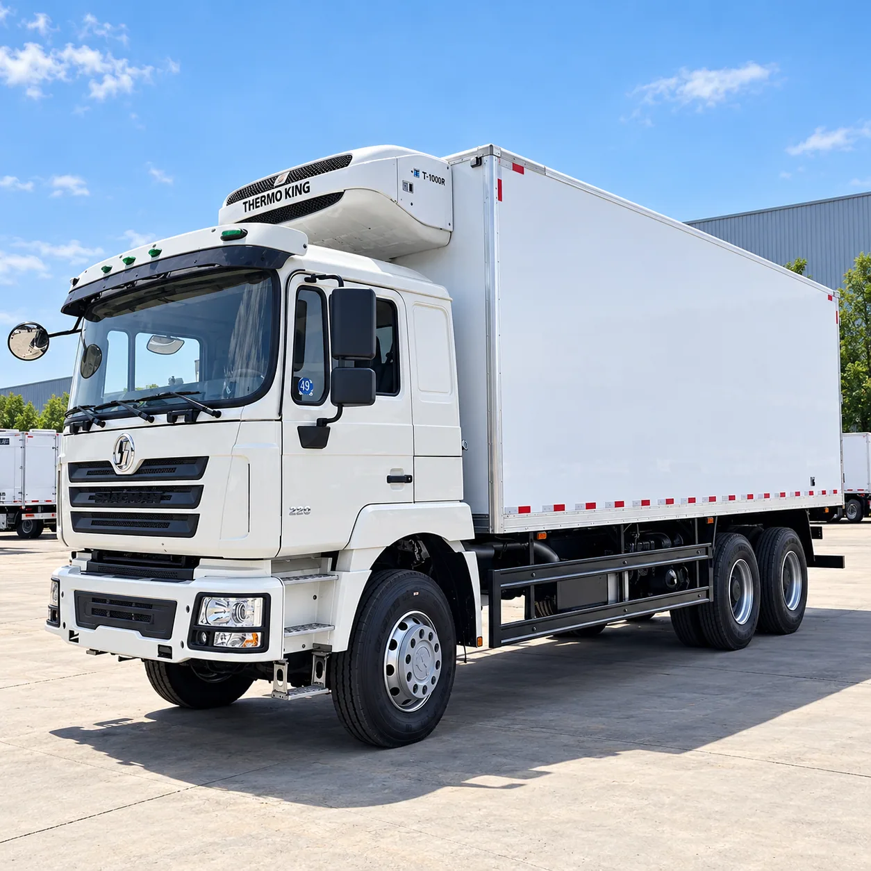 SHACMAN F3000 Refrigerated Truck 4×2 / 6×4 / 8×4 Cold Chain Transport Truck product display