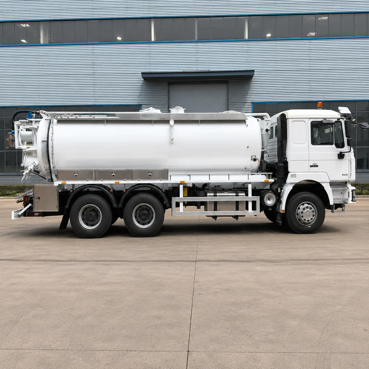 SHACMAN F3000 Sewage Suction Truck 300 / 340 / 375 / 380 / 400 / 420HP 12 / 15 / 18 / 20 / 25 / 30CBM Available detail photo