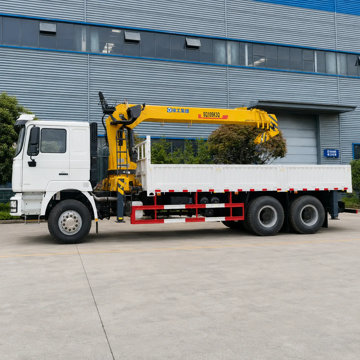 SHACMAN F3000 Truck Mounted Crane 300 / 340 / 375 / 380 / 400 / 420HP 8 / 10 / 12 / 14 / 16 / 20T Available detail photo