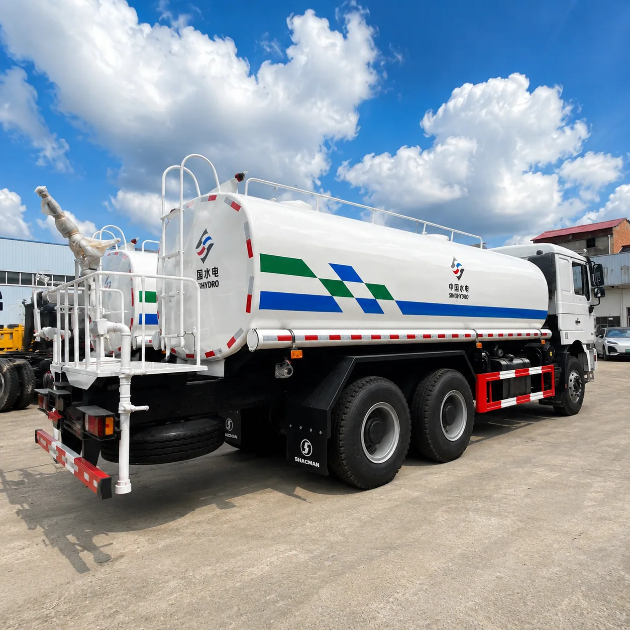 SHACMAN F3000 Water Tanker Truck 340 / 375 / 380 / 400 / 420HP 15 / 20 / 25 / 30CBM Available – Water Sprinkler Optional product display