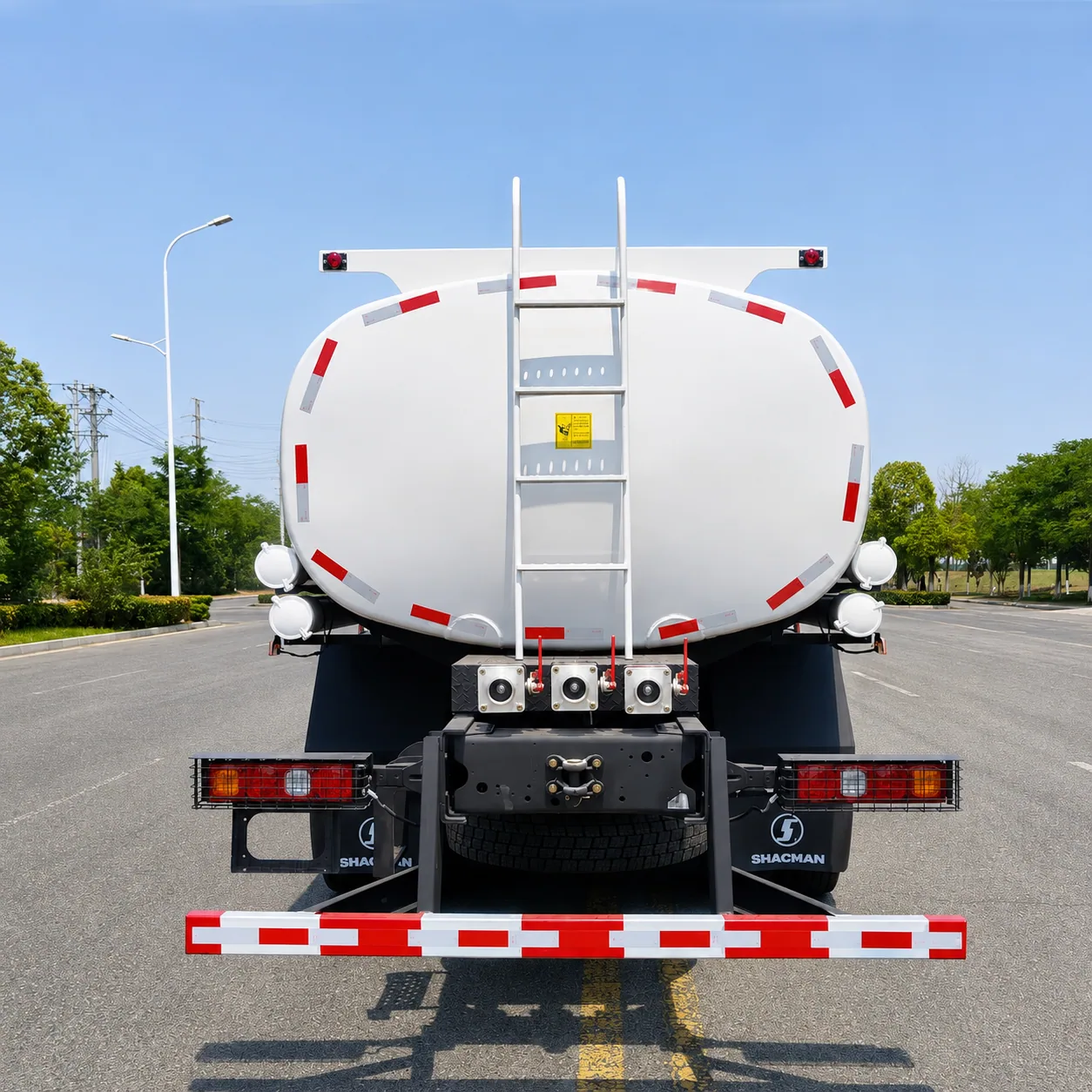SHACMAN H3000 Water Tanker Truck 300 / 336 / 340 / 375 / 380 / 400 / 430 / 460HP 10 / 15 / 20 / 25 / 30CBM Available – Water Sprinkler Optional product display