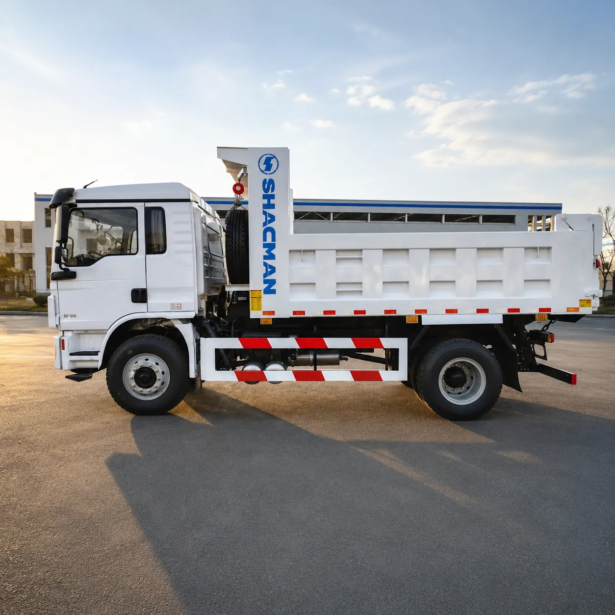 Shacman L3000 4×2 Dump Truck 210 / 240 / 245 / 270 / 285HP Available detail photo