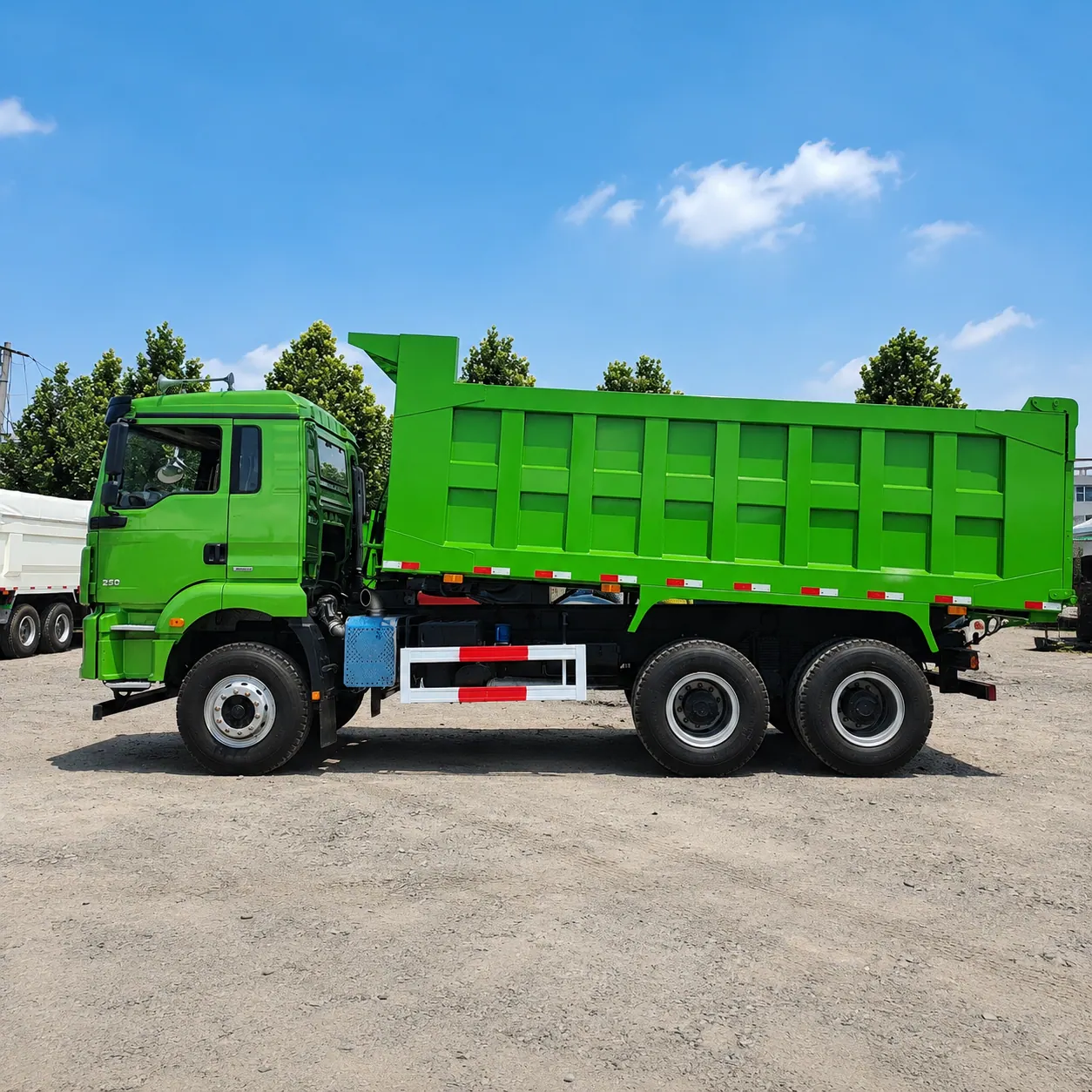 Shacman M3000 6×4 Dump Truck 336 / 340 / 350 / 375 / 380HP Available product display