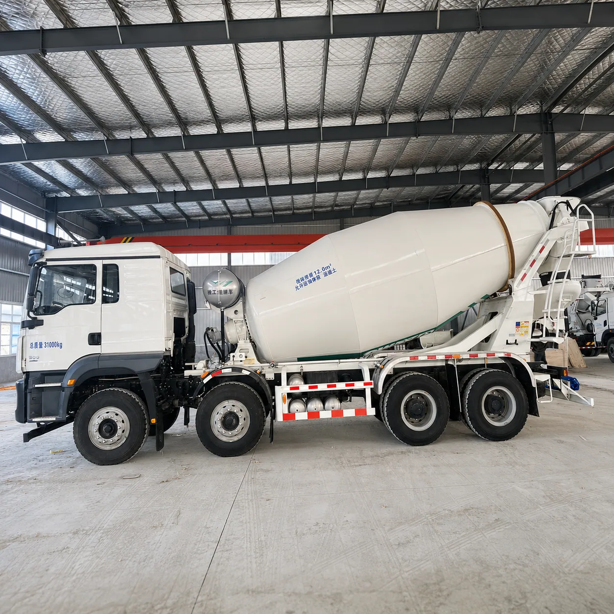 SHACMAN M3000 Concrete Mixer Truck 300 / 340 / 375 / 380HP 8 / 10 / 12 / 14CBM Available detail photo