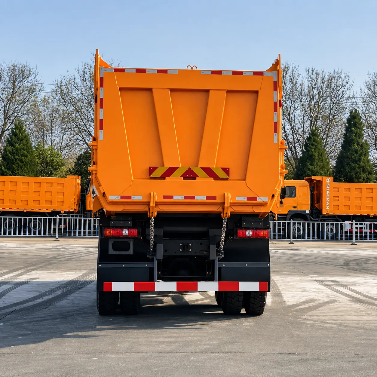 Shacman X3000 8×4 Dump Truck 430 / 460 / 500 / 550HP Available product display