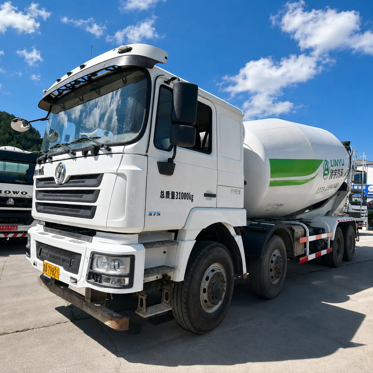 SHACMAN X3000 Concrete Mixer Truck 300 / 340 / 380 / 400 / 420HP 8 / 10 / 12 / 14 / 16CBM Available photo 1