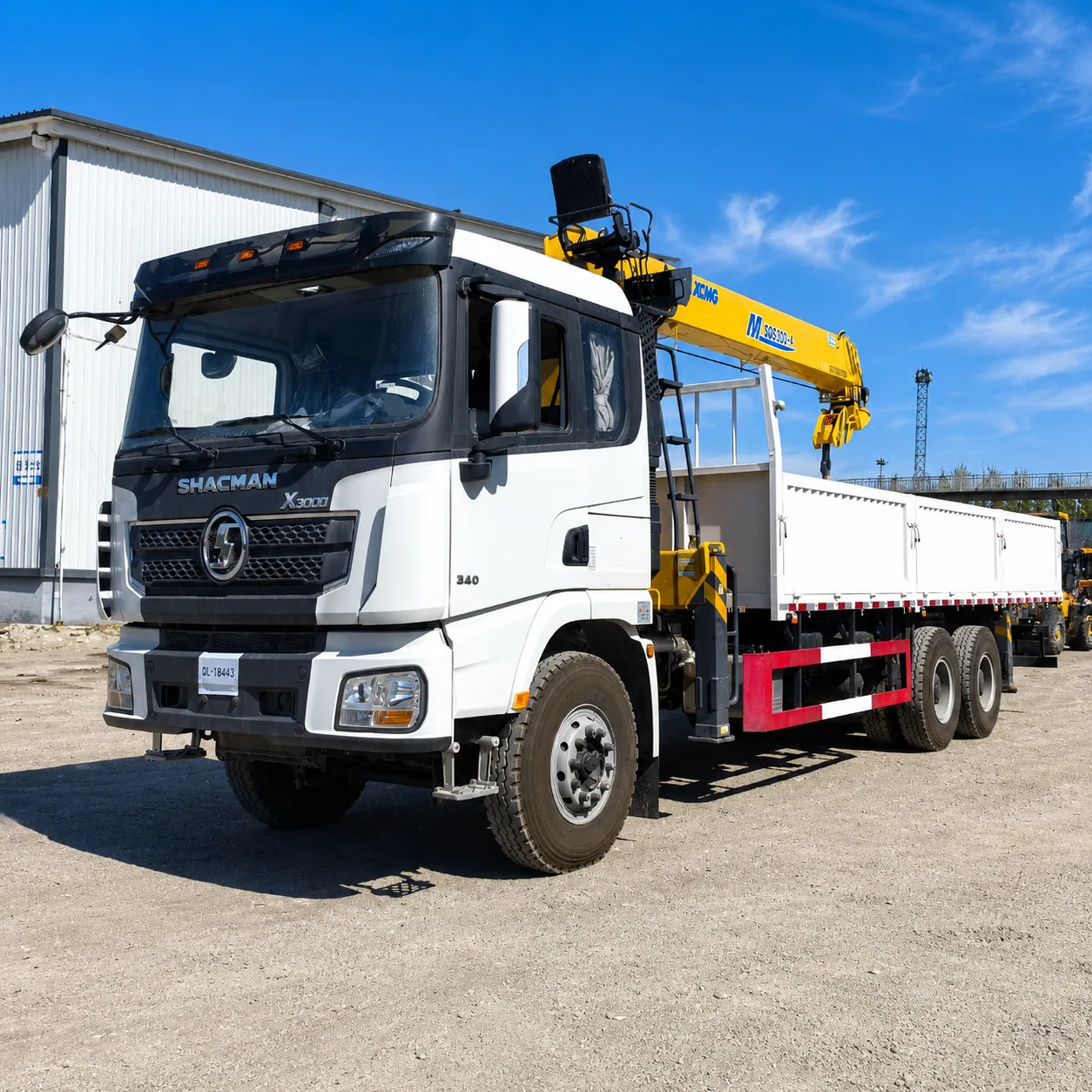 SHACMAN X3000 Truck Mounted Crane 340 / 380 / 400 / 430 / 460 / 480HP 8 / 10 / 12 / 14 / 16 / 20 / 25T Available photo 1