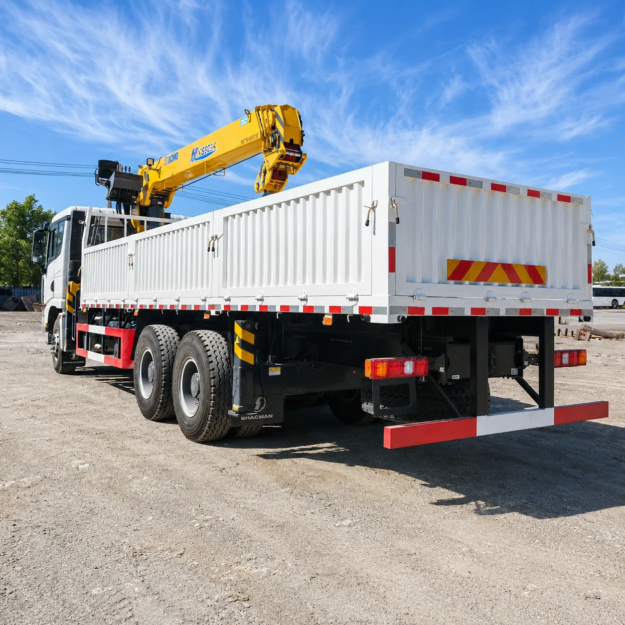 SHACMAN X3000 Truck Mounted Crane 340 / 380 / 400 / 430 / 460 / 480HP 8 / 10 / 12 / 14 / 16 / 20 / 25T Available detail photo