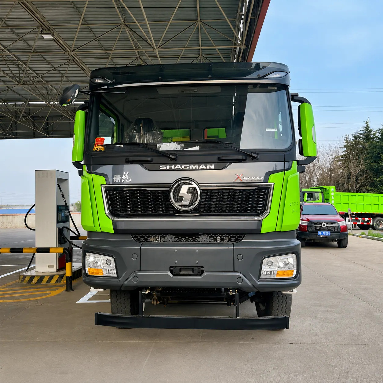 Shacman X5000 8×4 Dump Truck 430 / 460 / 500 / 520 / 550HP Available product display